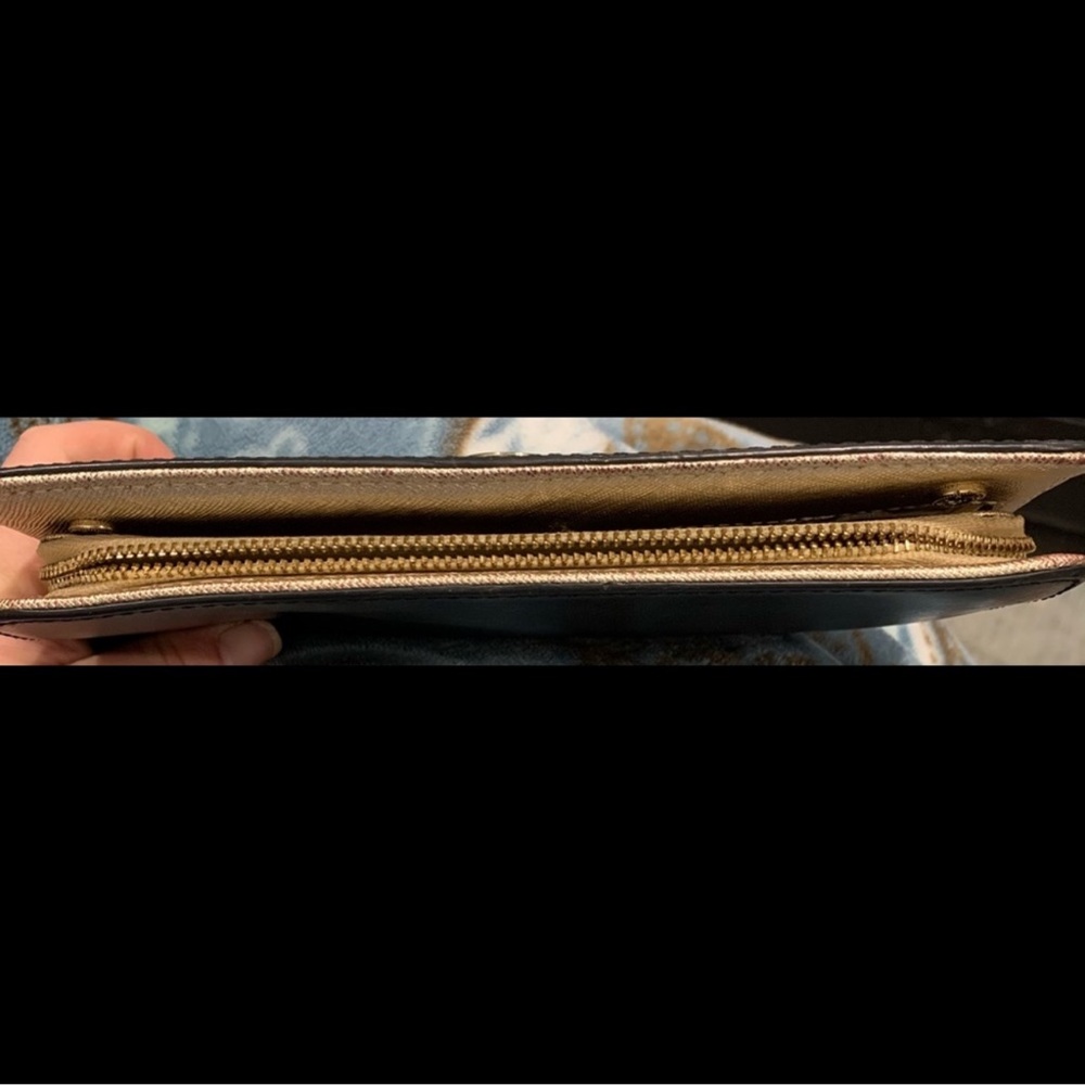 Tory Burch Wallet Black and Gold - Picture 9 of 9
